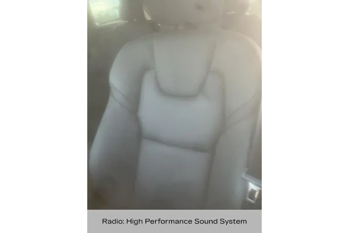 $37990 : Volvo XC60 2025 AWD B5 Plus image 2