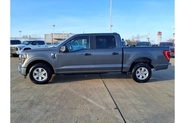 $29988 : Ford F-150 2023 4x2 XLT 4dr image 2