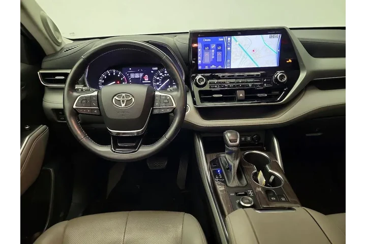 $38998 : Toyota Highlander 2021 AWD P image 10