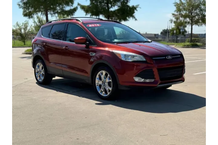 $8450 : 2015 Escape image 2