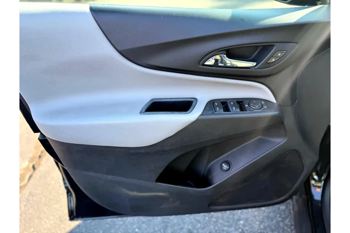 $15999 : 2018 Equinox LT image 10