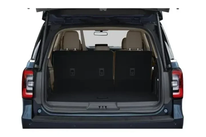 $36550 : Ford Expedition 2023 4x2 Lim image 10