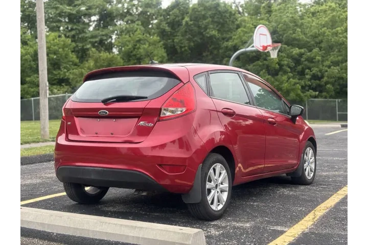 $2999 : 2011 Fiesta SE image 6