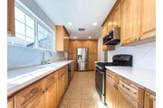$2480 : 3 Bed 2 Bath House in Lynwood thumbnail