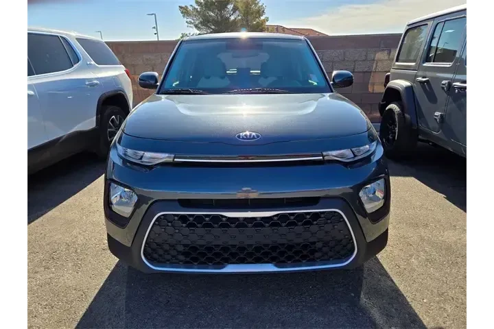 $12988 : Kia Soul 2020 LX 4dr Crossov image 2