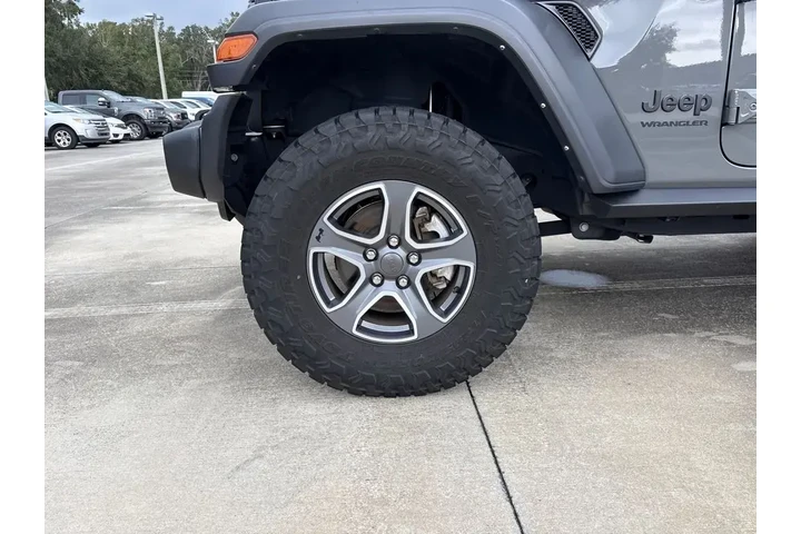 $27500 : Jeep Wrangler 2022 4x4 Sport image 10