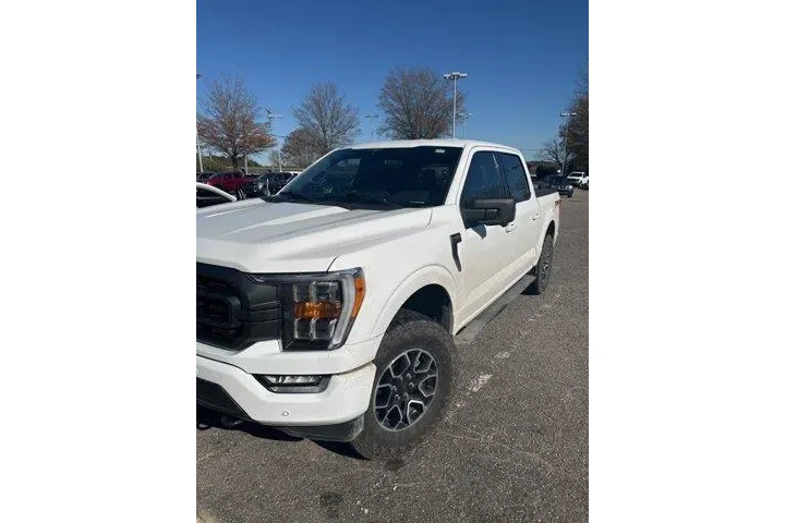 $26580 : Ford F-150 2021 4x4 XLT 4dr image 2