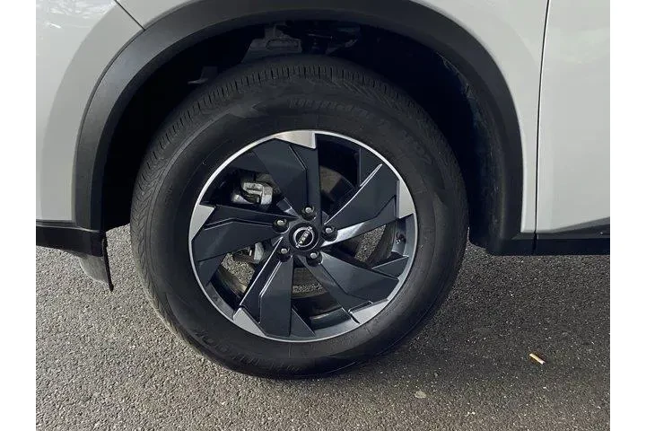 $19444 : Nissan Rogue 2025 AWD SV 4dr image 9