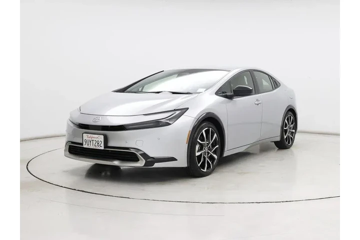 $35998 : Toyota Prius Plug-in Hybrid image 4