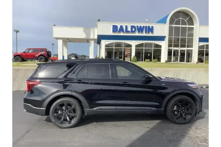 $39950 : Ford Explorer 2024 ST-Line 4 image 8