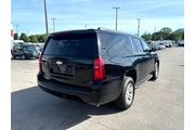 $26980 : 2019 Suburban 4WD 4dr 1500 LT thumbnail