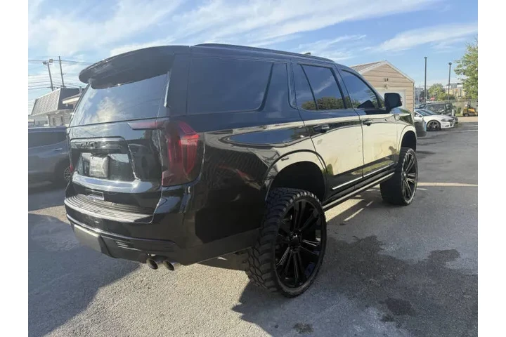 $45995 : 2021 GMC Yukon Denali image 5