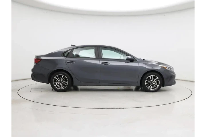 $17998 : Kia Forte 2023 LXS 4dr Sedan image 7