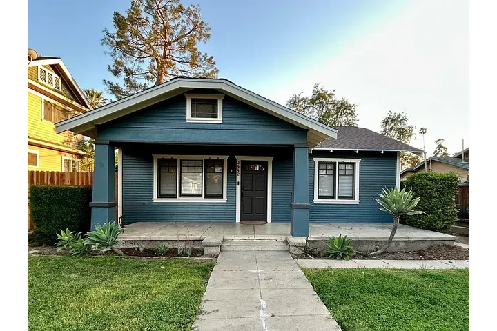$1800 : 3442 1st St, Riverside, CA 925 image 2