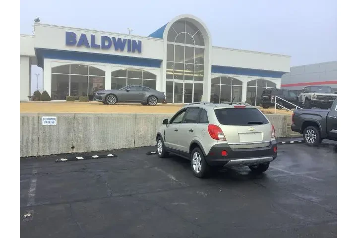 $12950 : Chevrolet Captiva Sport 2013 image 5