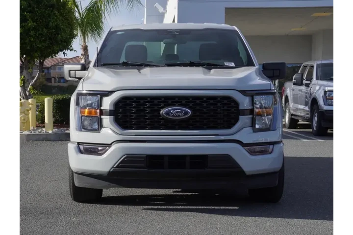 $37425 : Ford F-150 2023 4x2 XL 4dr S image 8