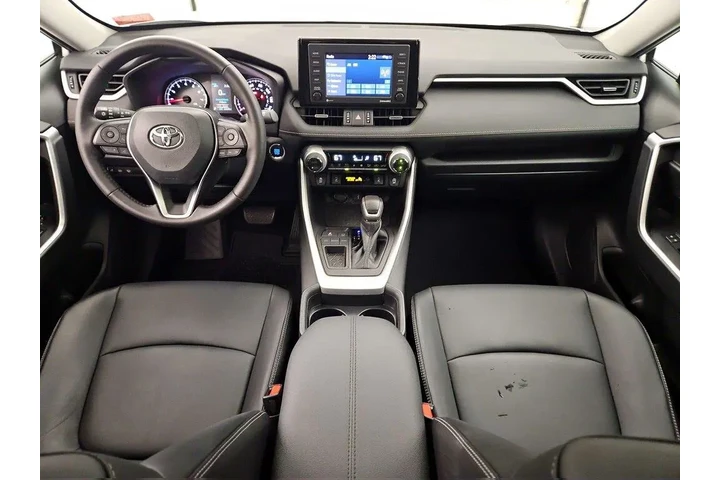 $31998 : Toyota RAV4 2021 XLE Premium image 9