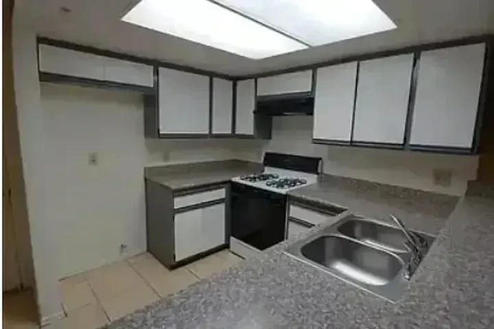 ANAHEIM APARTAMENTO MODERNO image 2