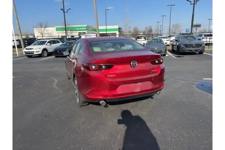 $25980 : Mazda Mazda3 Sedan 2025 2.5 image 10