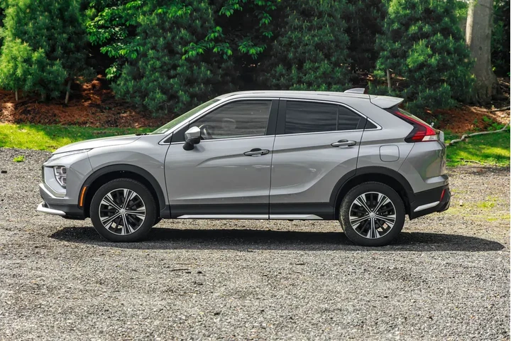 $16995 : Mitsubishi Eclipse Cross 202 image 4