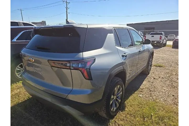 $26623 : Chevrolet Equinox 2025 4x4 L image 3