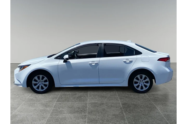 $22770 : Toyota Corolla 2023 LE 4dr S image 2