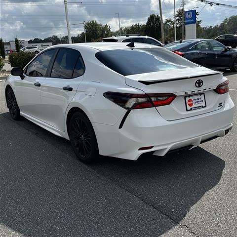 $24996 : PRE-OWNED 2021 TOYOTA CAMRY SE image 3