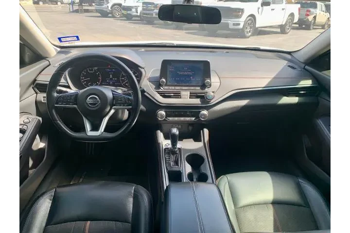 $10998 : Nissan Altima 2019 2.5 SR 4d image 5