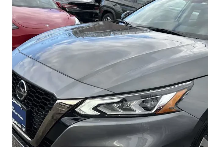 $14785 : Nissan Altima 2022 2.5 SR 4d image 8