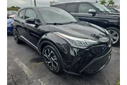 $13590 : Toyota C-HR 2021 XLE 4dr Cro thumbnail