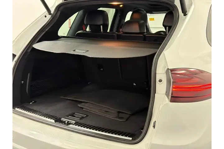 $22000 : Porsche Cayenne 2016 AWD GTS image 9