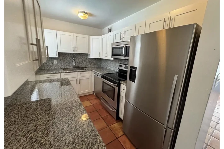 $900 : Single modern stainless home image 4