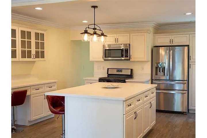 $1700 : HOUSE FOR RENT image 5