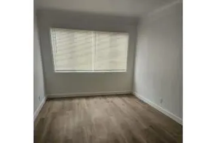 ¿BUSCA CASA EN GARDENA? image 3