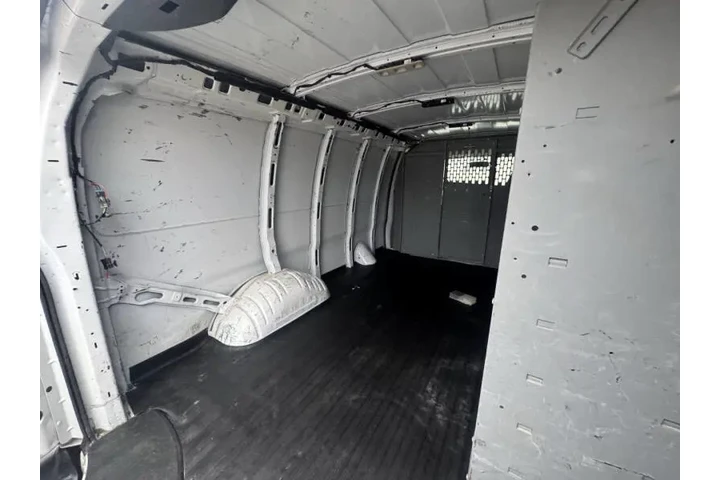 $9999 : 2019 Express 2500 image 8