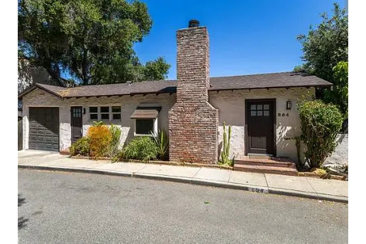 $1645 : READY FOR MOVE IN South Pasade image 1