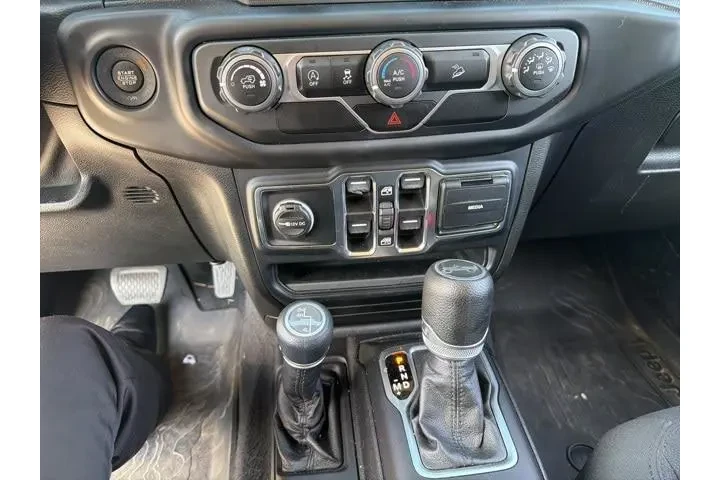 $22967 : Jeep Wrangler Unlimited 2020 image 10