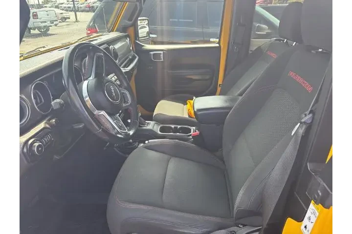 Jeep Wrangler 2019 4x4 Rubic image 7