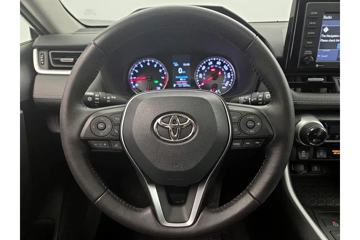 $30998 : Toyota RAV4 2022 AWD XLE Pre image 10