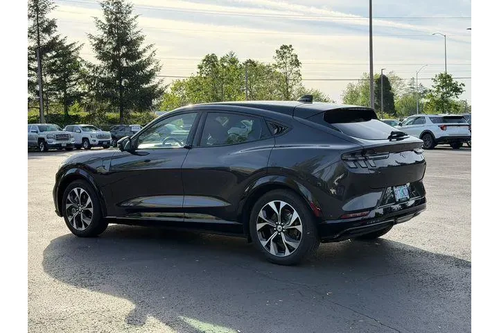 $30995 : Ford Mustang Mach-E 2022 AWD image 6