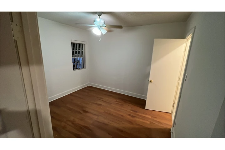 $2100 : House for rent image 10