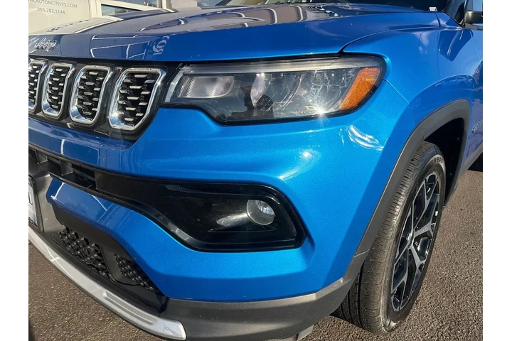 $24995 : 2025 Compass Limited 4x4 image 5