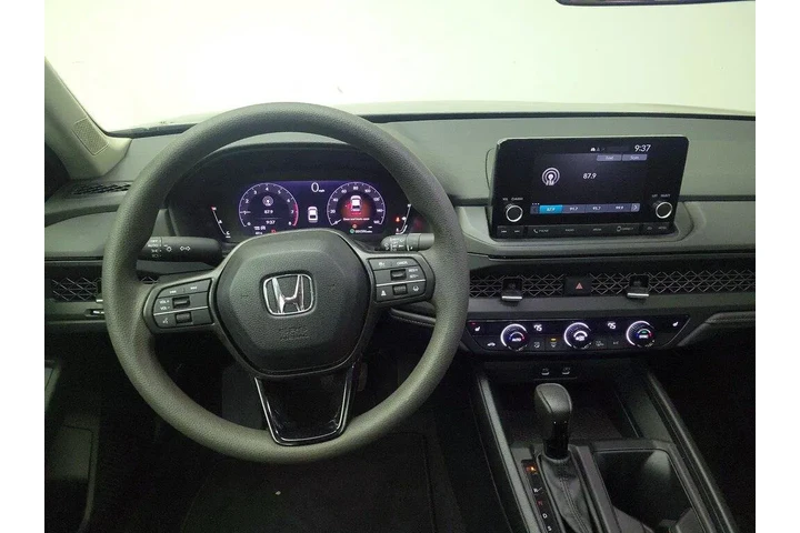 $28998 : Honda Accord 2024 EX 4dr Sed image 10