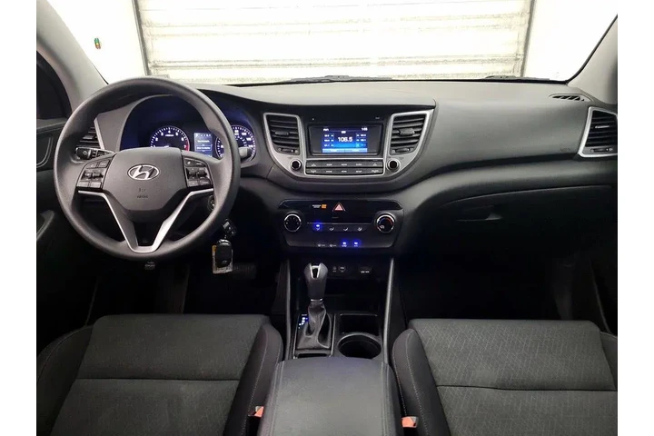 $12998 : Hyundai TUCSON 2016 AWD SE 4 image 9