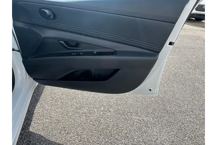 $20820 : Hyundai ELANTRA 2025 SEL Spo image 10