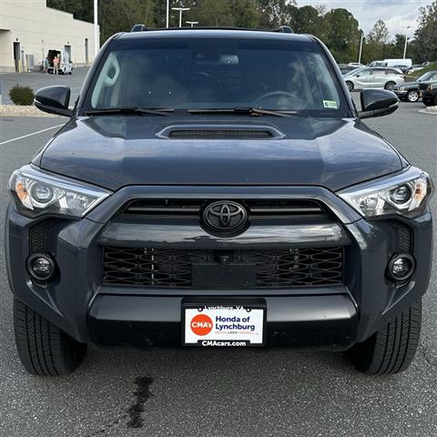 $51922 : PRE-OWNED 2024 TOYOTA 4RUNNER image 8