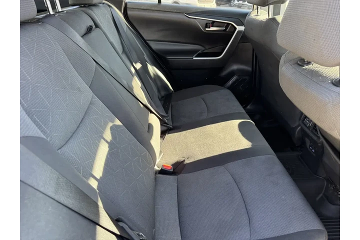 $22520 : Toyota RAV4 2022 XLE 4dr SUV image 8