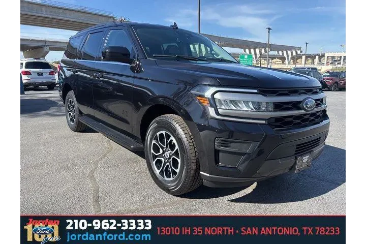 $38874 : Ford Expedition 2024 4x2 XLT image 1