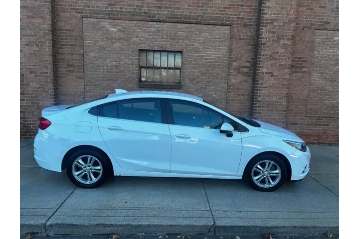 $6999 : 2017 Cruze LT Auto image 8