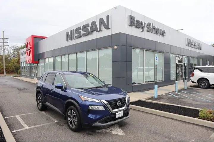 $21116 : Nissan Rogue 2023 AWD SV 4dr image 1
